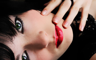 Araceli gilbert gothic portrait closeup - red lipstick free wallpaper