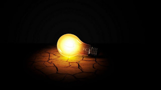 Lightbulb crackedground dark glowing candle - cracked free wallpaper