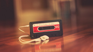 Cassette recorder earphones table bookcase - analog free wallpaper