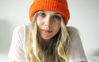 Orange hat blonde bangs smile - chernik free wallpaper