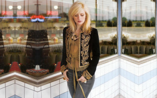 Woman storewindow handbag purse city - a store window free wallpaper