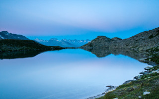 Lake mountains grass sky clouds 6 - mountain and grass free wallpaper
