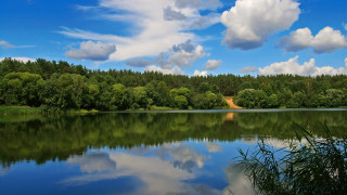 Lake trees clouds sky nature - free summer wallpaper for desktop