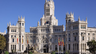 Neoclassical clocktower fountain tokyo ruins - a large building free wallpaper