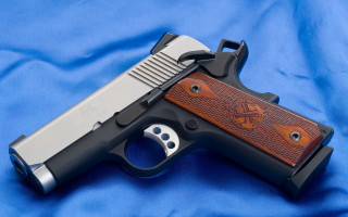 Gun wooden metal blue black - a white tip free wallpaper