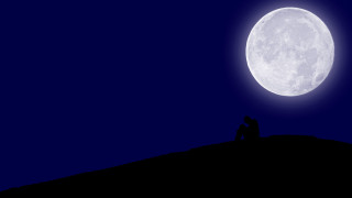 Couple hill fullmoon night sky - blue background free wallpaper