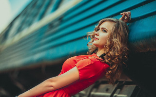 Woman blonde curly hair train - anka zhuravleva free wallpaper