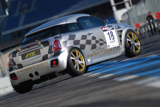 Silver car race track number 2 - the back of the car free wallpaper