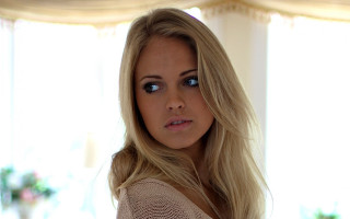 Anna maria blonde blue eyed - long blonde hair free wallpaper