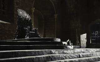 Iron throne stone step doorway 3 - a door free wallpaper