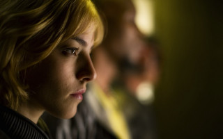 Eve ryder blonde woman serious - figurative free wallpaper