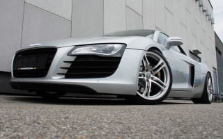 Silver sports car white wall 2 - a black tire free wallpaper