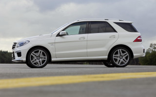 White mercedes benz finely detailed - a white mercedes benz benz benz benz benz benz benz benz benz benz benz benz benz benz benz benz benz benz benz benz benz benz free wallpaper