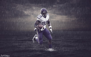 Football player running rain water - his hand and a helmet free wallpaper