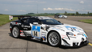 White sports car number race - chrome free wallpaper