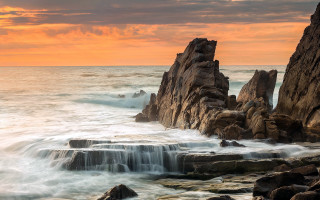 Rocky beach waterfall sunset mountain - a rocky beach free wallpaper
