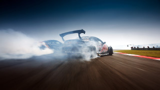 Car smoke hood tiltshift sparks - the hood and the hood free wallpaper
