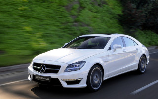 White mercedes cls driving nature - a sunny day free wallpaper for desktop