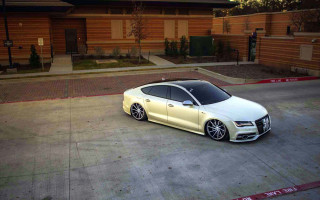 White car parking lot red - a parking lot next free wallpaper