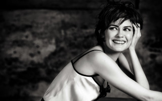 Woman smiling blackandwhite araceli gilbert - araceli gilbert free wallpaper