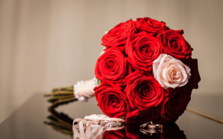 Red roses bouquet ring flower - a bouquet free wallpaper