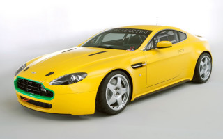 Yellow sports car green stripe - the front of its free wallpaper