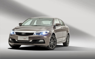 Silver car studio gray white - a studio photo free wallpaper