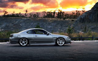 Silver car sunset clouds fineart - rim light free wallpaper