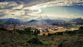City mountains hill sky reflection - quito school free wallpaper for desktop
