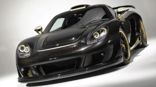 Black gold sports car reflection - colored free wallpaper