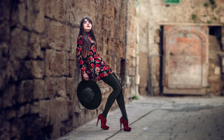 Woman black hat dress portrait - anka zhuravleva free wallpaper