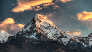 Mountain snow peak clouds birds - a few bird free wallpaper