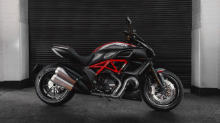 Black red motorcycle garage neoclassicism - a red stripe free wallpaper