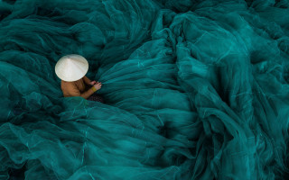 Person bed green white hat - david imms free wallpaper