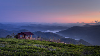 Cabin hill mountains valley sunset - free sunset wallpaper