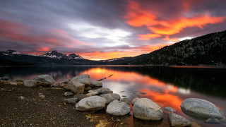 Sunset lake mountains rocks clouds - bob thompson free wallpaper for desktop