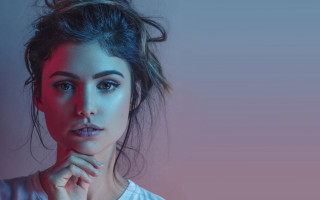 Messy topknot white shirt portrait - messy free wallpaper