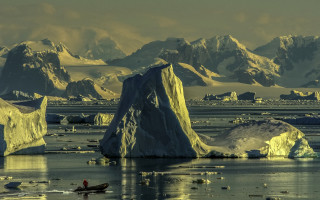 Iceberg lake mountains snow peaks - covered free wallpaper