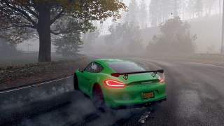 Green sports car foggy road - the foggy day time free wallpaper