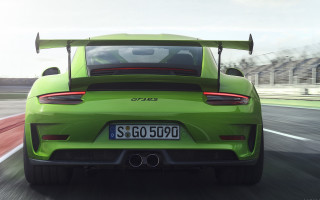 Green sports car race track 4 - a license plate free wallpaper