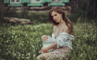 Woman field milk greenhouse blurry - anka zhuravleva free wallpaper