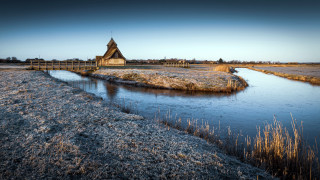 Small church island frozen marsh - a small island free wallpaper