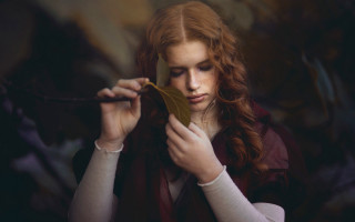 Woman leaf serious portrait blonde - anka zhuravleva free wallpaper for desktop