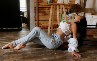 Woman blackcat wooden floor fashion - the floor in a room free wallpaper