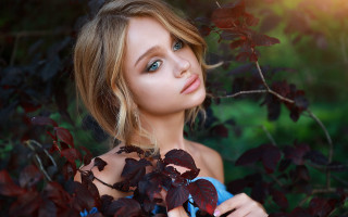 Elina karimova blue eyes butterfly - fashion photography free wallpaper