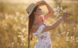 Woman hat flowers field sun - a woman in a hat holding free wallpaper