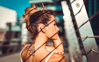 Woman tattoo leaning fence brown - tattoo free wallpaper for desktop