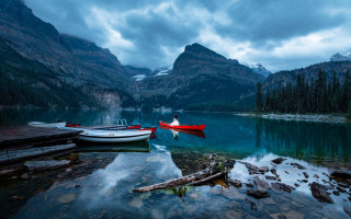 Boats dock mountains clouds lake - a couple of boats free wallpaper