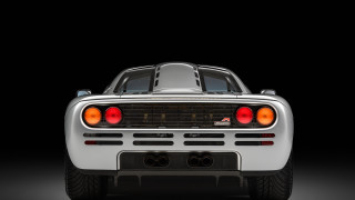 White car black background gradient - eleanor best free wallpaper