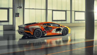 Sports car horse painted building - a sports car free wallpaper